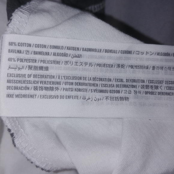 Ladies xs tee shirt. - Picture 4 of 4